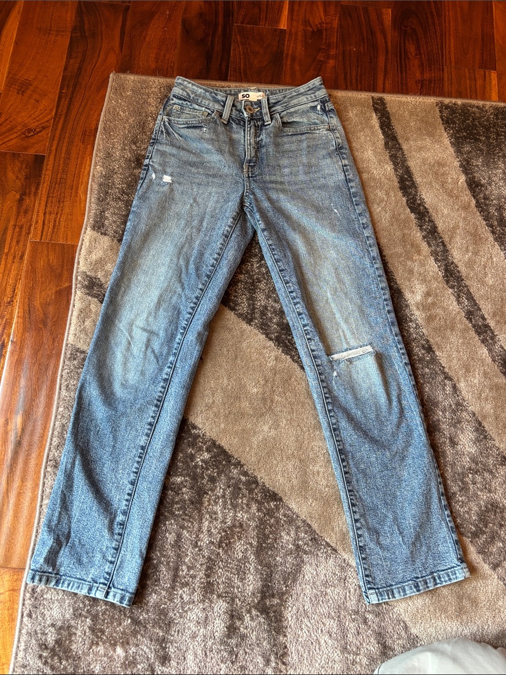 SO Women's Light Blue Straight-Leg Jeans with Subtle Distress